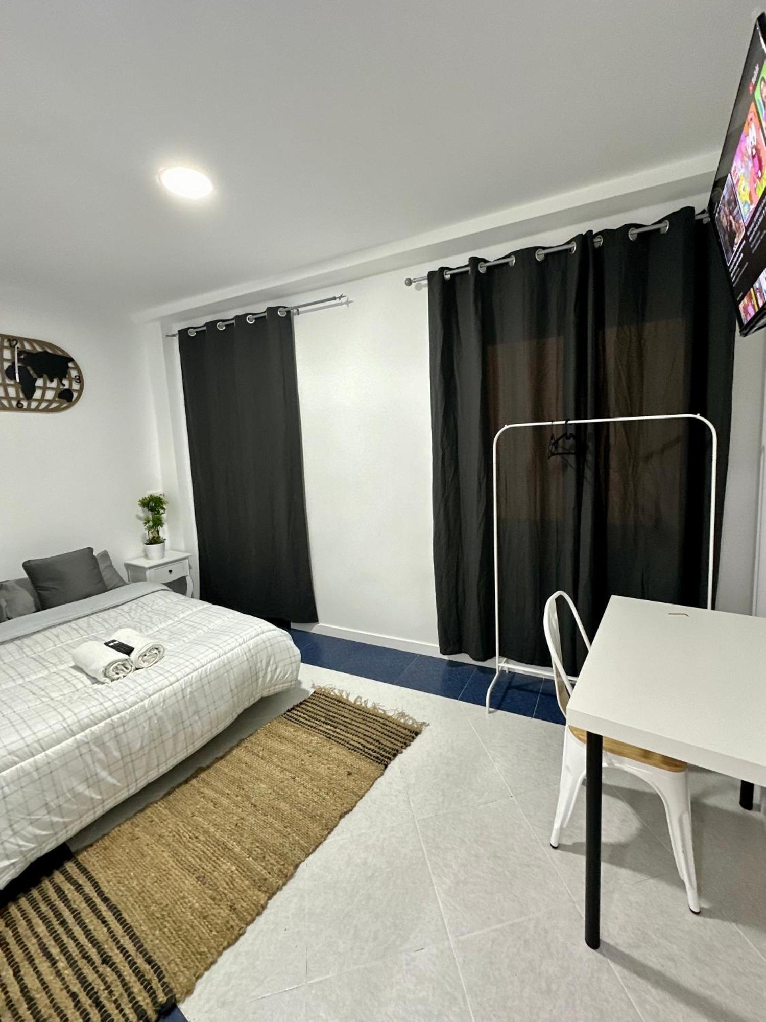 Rooms Mediavilla Madrid Exteriér fotografie