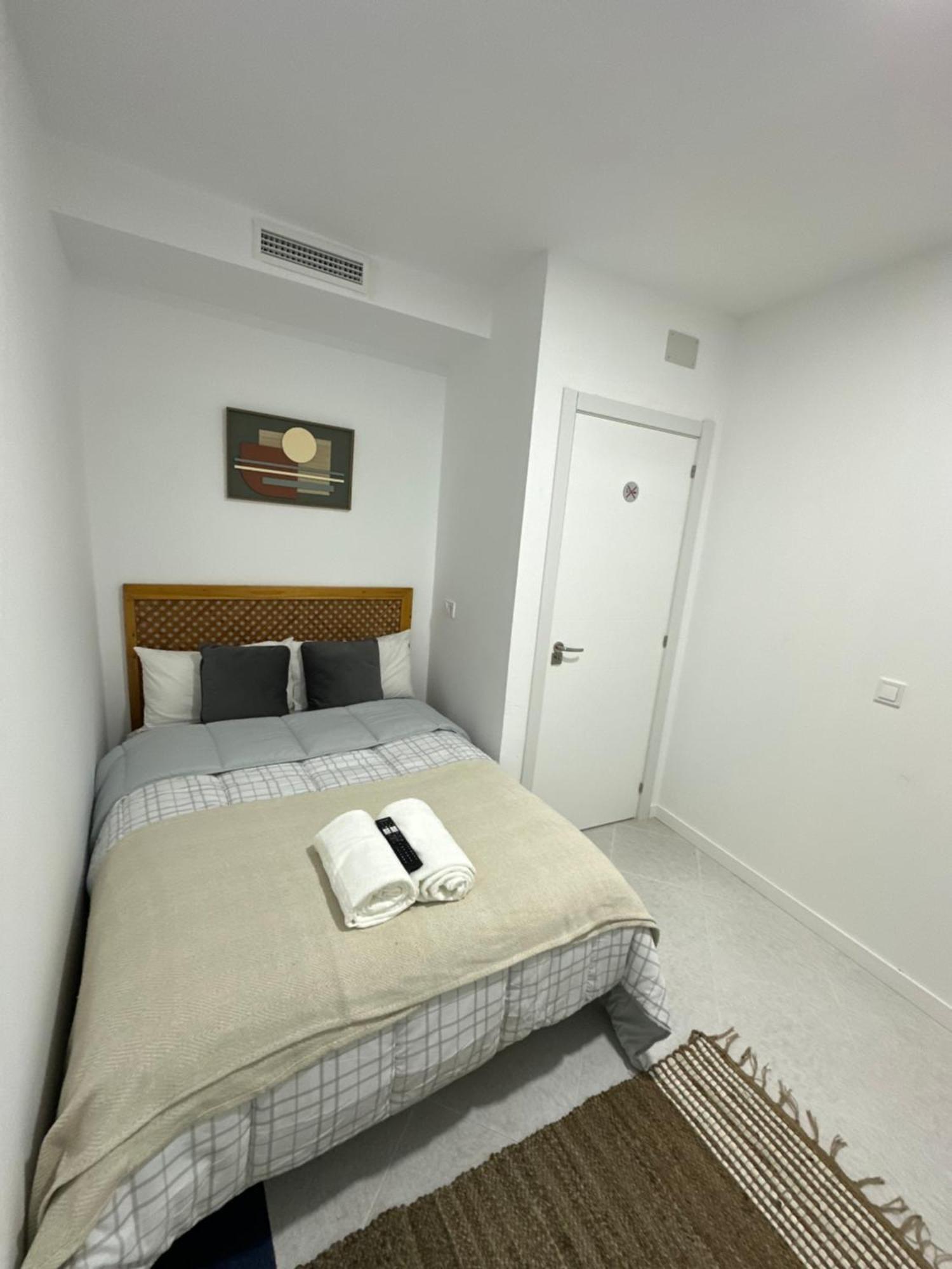 Rooms Mediavilla Madrid Exteriér fotografie