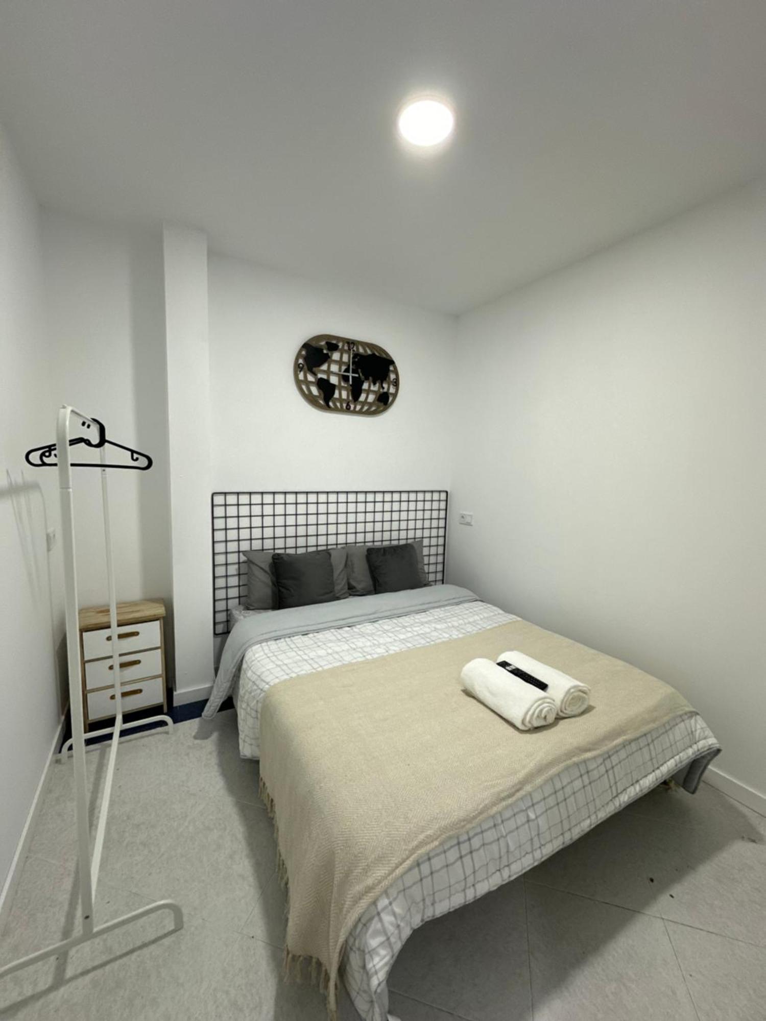 Rooms Mediavilla Madrid Exteriér fotografie