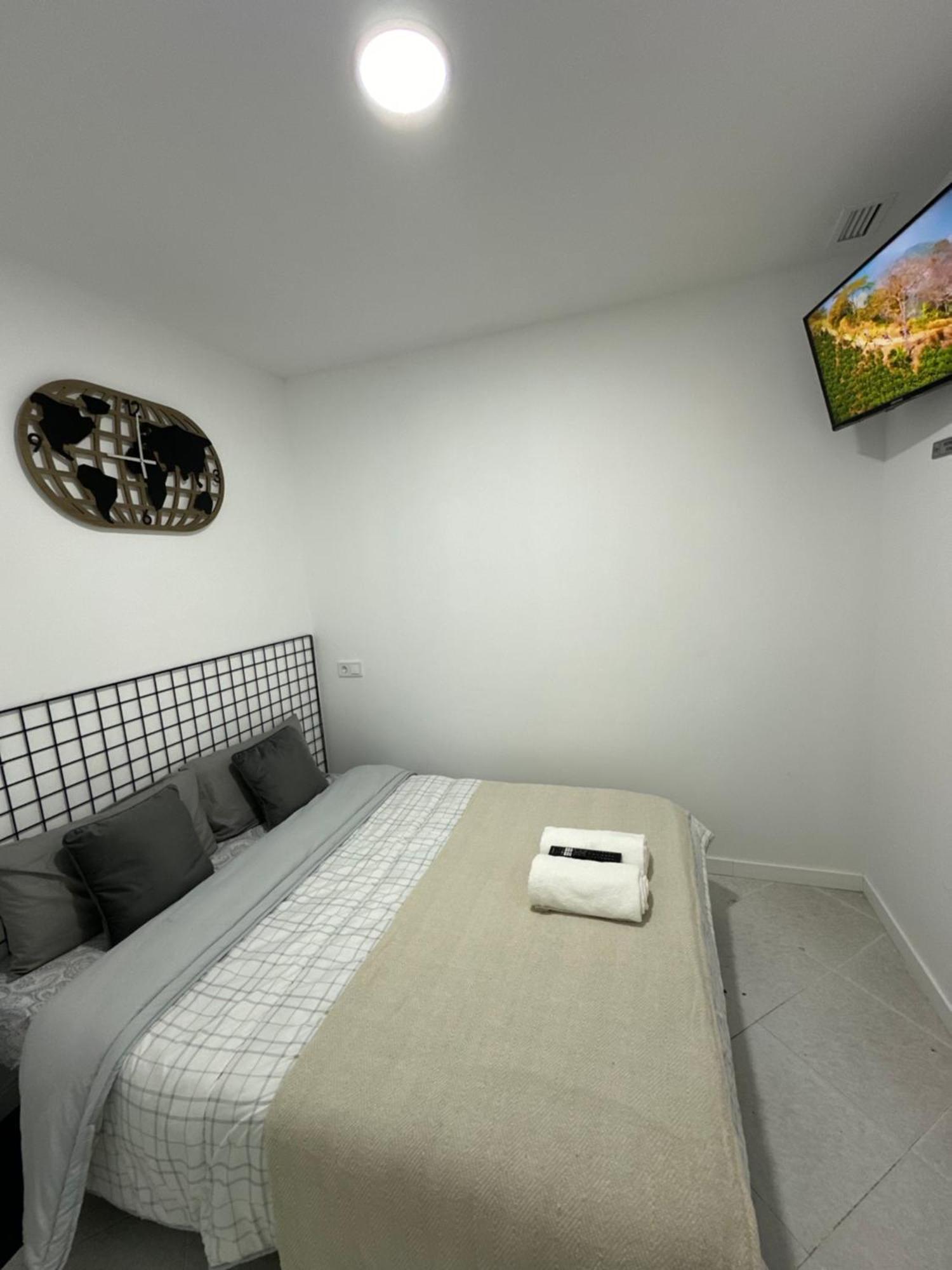 Rooms Mediavilla Madrid Exteriér fotografie
