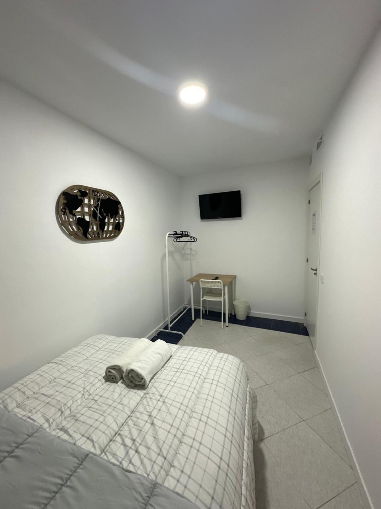 Rooms Mediavilla Madrid Exteriér fotografie