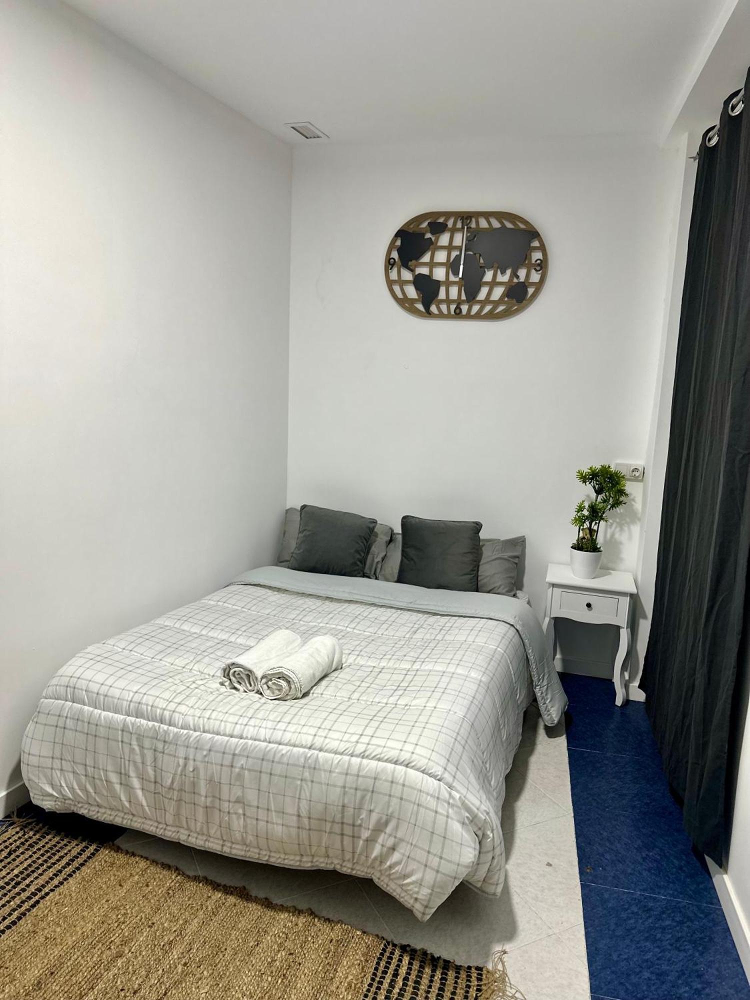 Rooms Mediavilla Madrid Exteriér fotografie